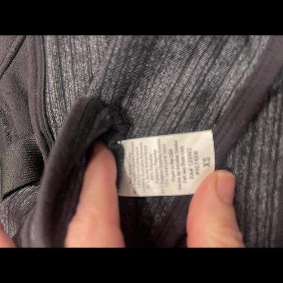 Charcoal and black beyond yoga long line bra size xsmall - Picture 3 of 3